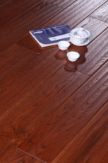 中国地板企业品牌实木地板柞木地板