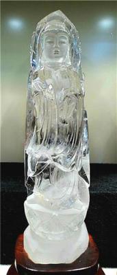 白水晶观音雕像