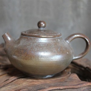 柴窯茶具 柴火龍窯 翹嘴圓耳小紐蓋帽柴燒壺