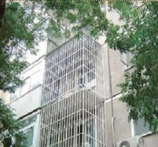 北京海淀白颐路不锈钢家庭防盗窗护栏安装
