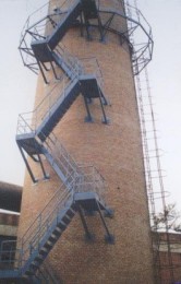 新疆烟囱钢结构爬梯平台刷油漆防腐施工公司